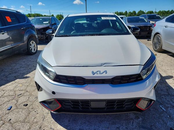2023 KIA FORTE GT Line