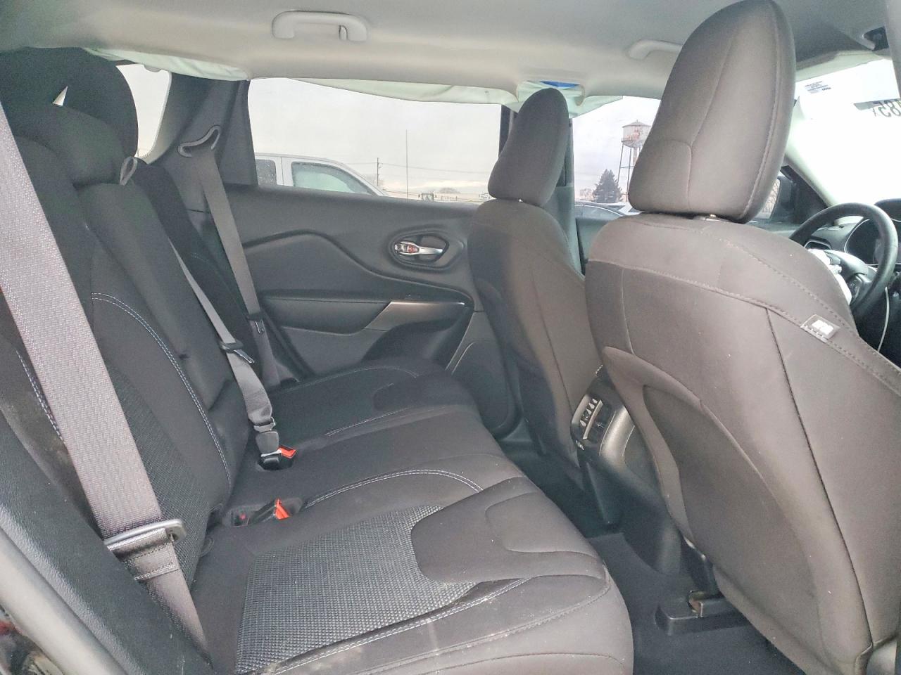 2020 JEEP CHEROKEE LATITUDE FWD