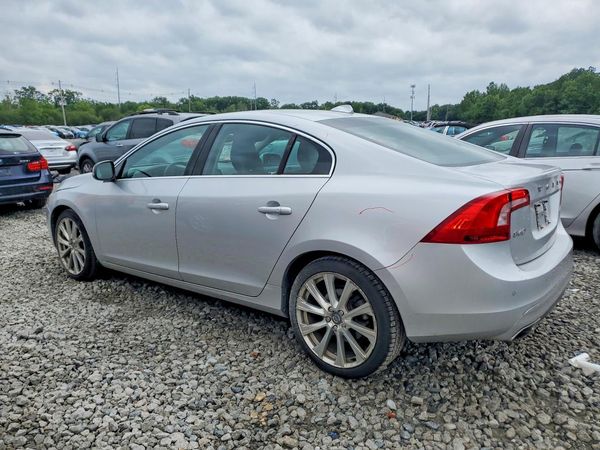 2017 VOLVO S60