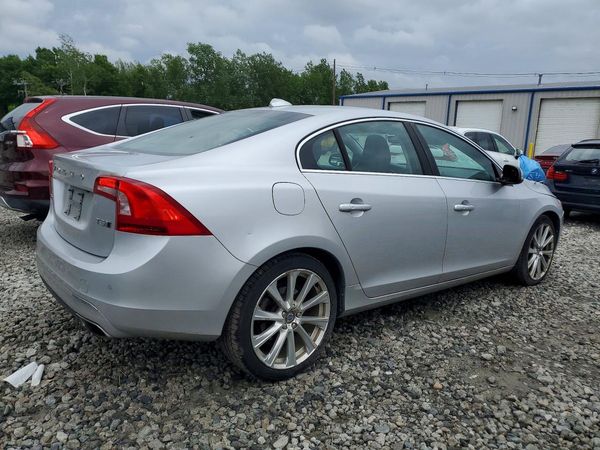 2017 VOLVO S60