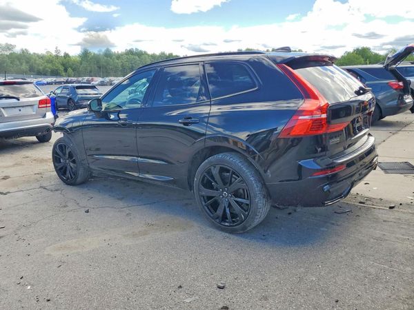 2024 VOLVO XC60 Ultimate Black Edition