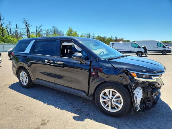 2022 KIA CARNIVAL LX, LX Seat Package