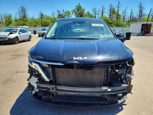 2022 KIA CARNIVAL LX, LX Seat Package