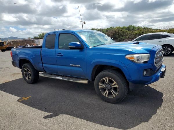 2016 TOYOTA TACOMA