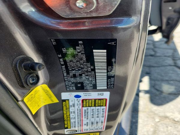 2012 TOYOTA SIENNA