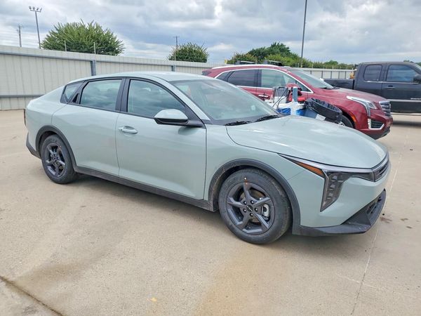 2026 KIA K4 LX, LXS