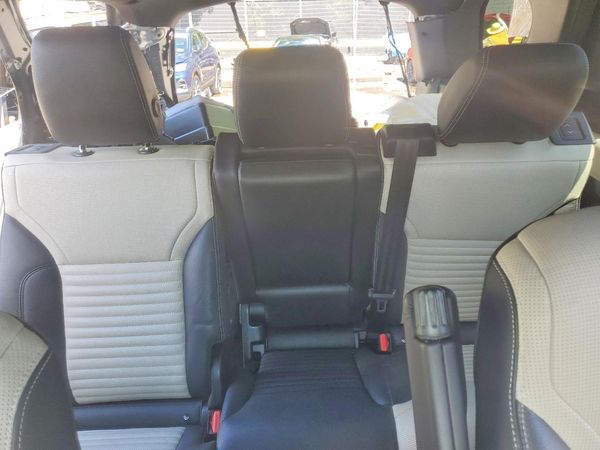 2021 LAND ROVER DISCOVERY R-Dynamic S