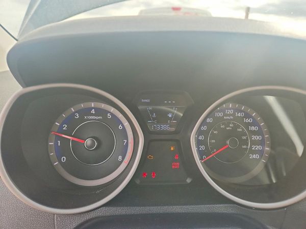 2016 HYUNDAI ELANTRA