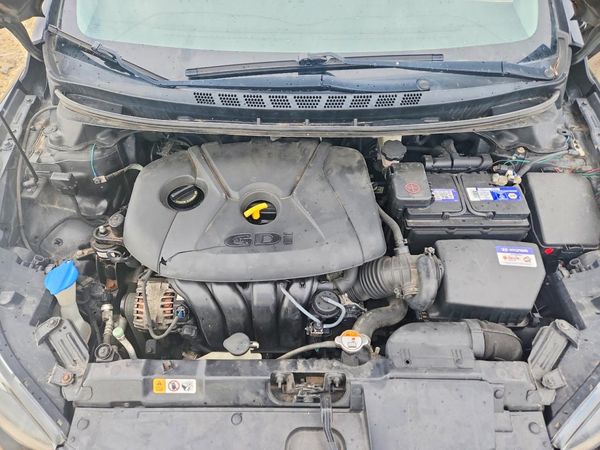 2016 HYUNDAI ELANTRA