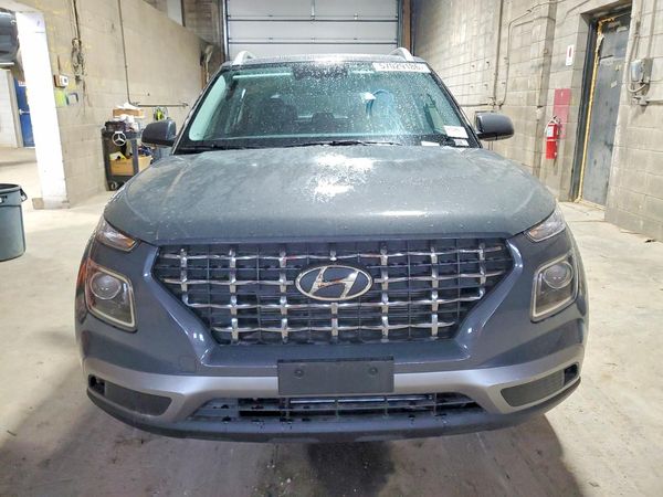 2026 HYUNDAI VENUE SEL, SEL w/ 2-Tone Roof
