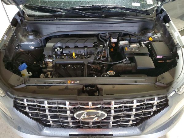 2026 HYUNDAI VENUE SEL, SEL w/ 2-Tone Roof