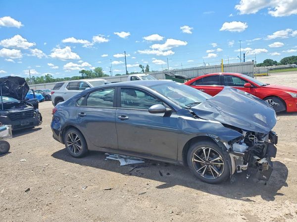 2022 KIA FORTE FE, LXS