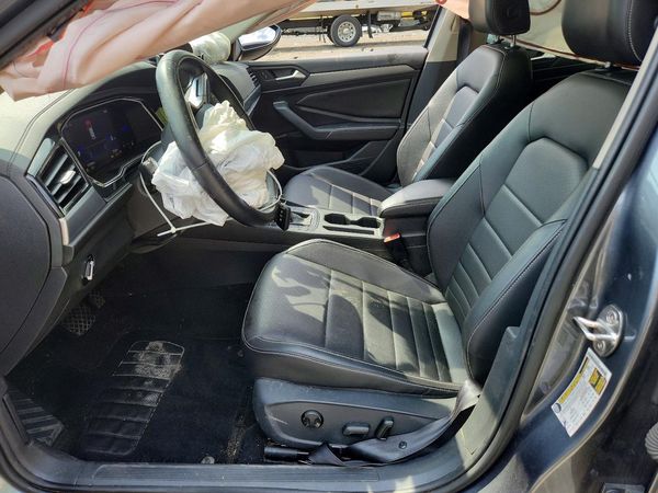 2022 VOLKSWAGEN JETTA