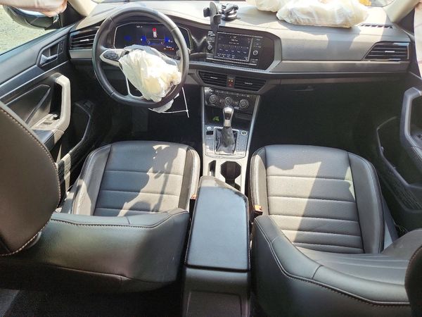 2022 VOLKSWAGEN JETTA