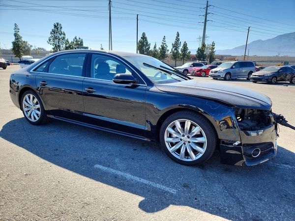 2017 AUDI A8 quattro L