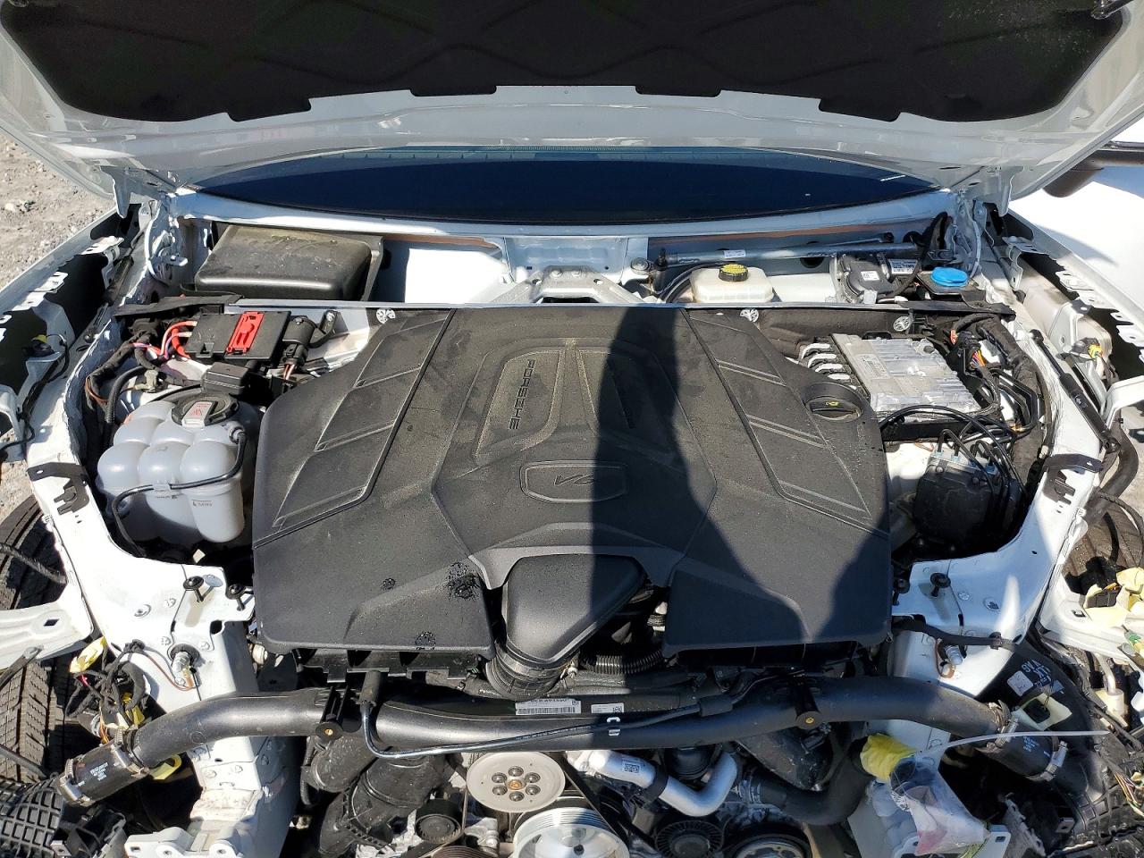 2026 PORSCHE CAYENNE