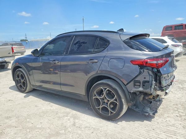 2018 ALFA ROMEO STELVIO AWD