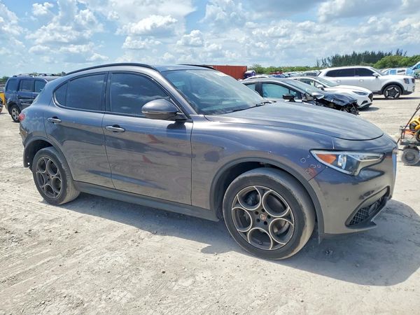 2018 ALFA ROMEO STELVIO AWD
