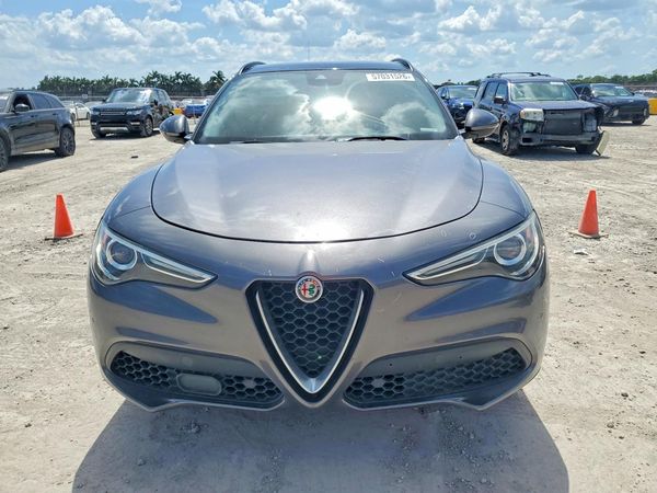 2018 ALFA ROMEO STELVIO AWD