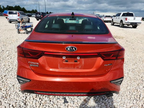 2021 KIA FORTE GT Line