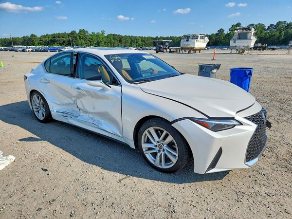 2023 LEXUS IS