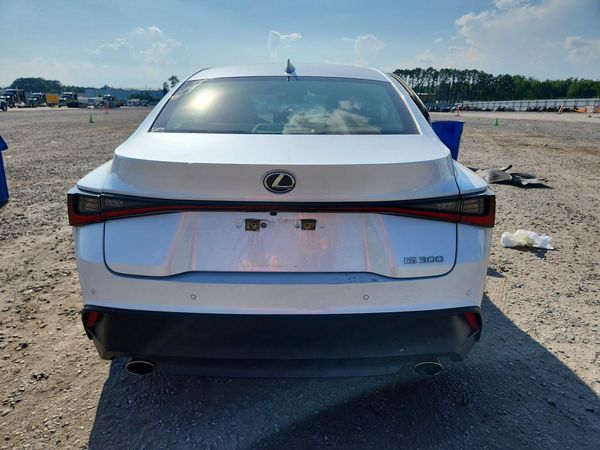 2023 LEXUS IS