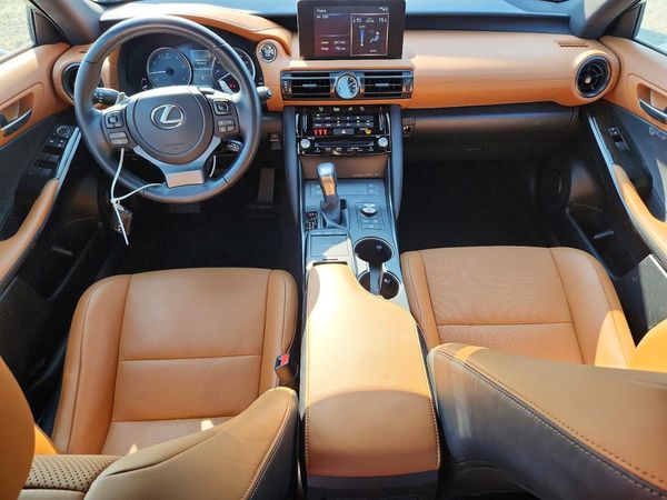 2023 LEXUS IS