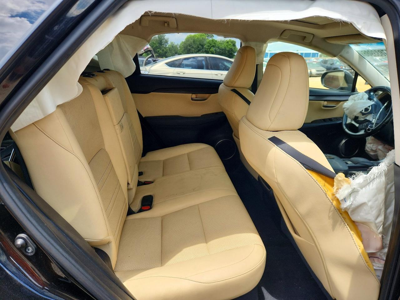 2015 LEXUS NX 200t Luxury