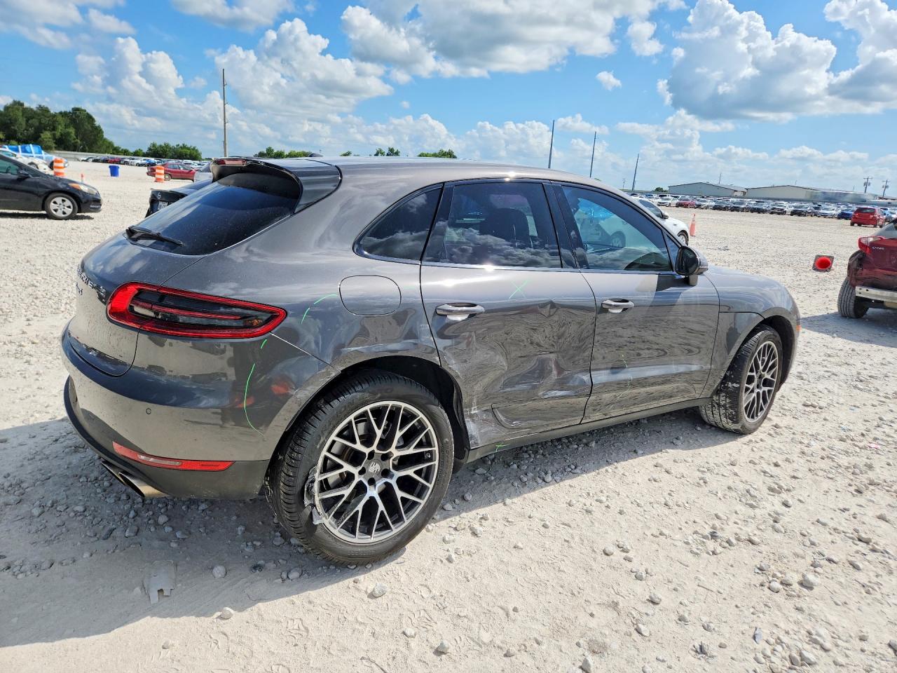 2018 PORSCHE MACAN Macan S