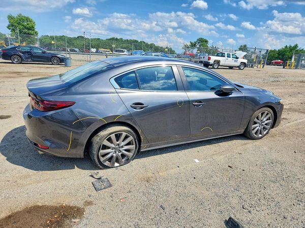 2021 MAZDA 3