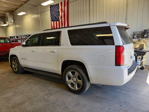 2017 CHEVROLET SUBURBAN LT