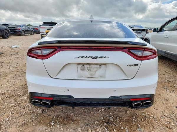 2020 KIA STINGER Base