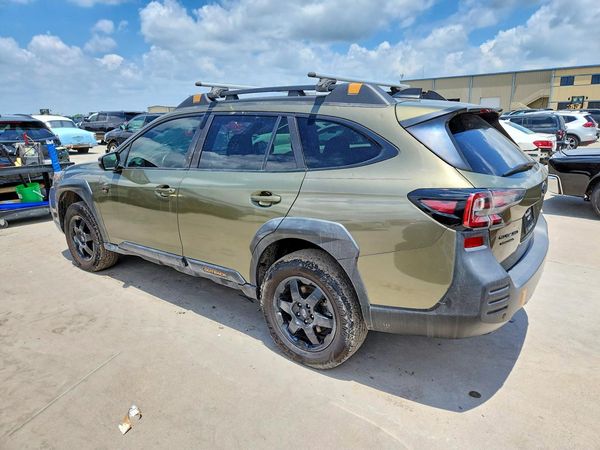 2022 SUBARU OUTBACK