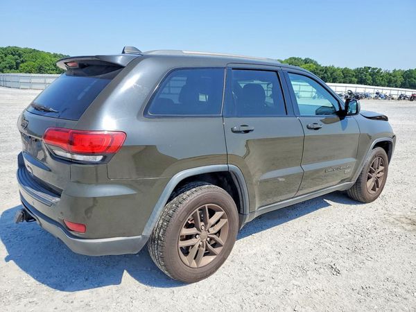 2016 JEEP GRAND CHEROKEE LAREDO 4X2