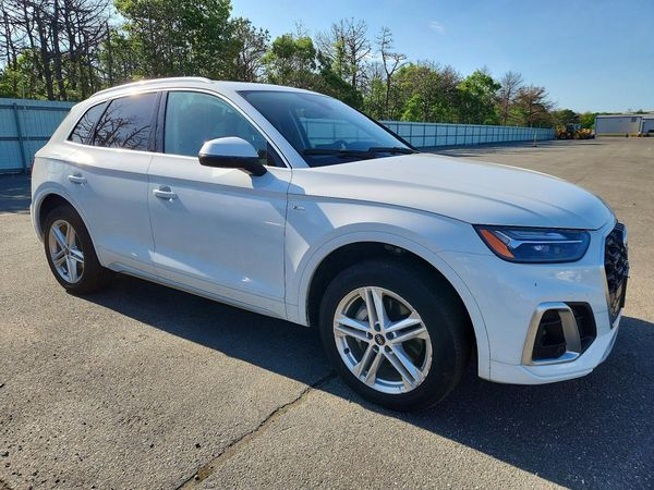 2024 AUDI Q5 E