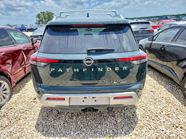 2022 NISSAN PATHFINDER SL
