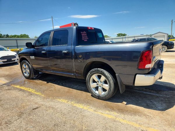 2015 RAM 1500 SLT