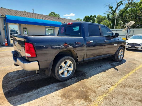 2015 RAM 1500 SLT