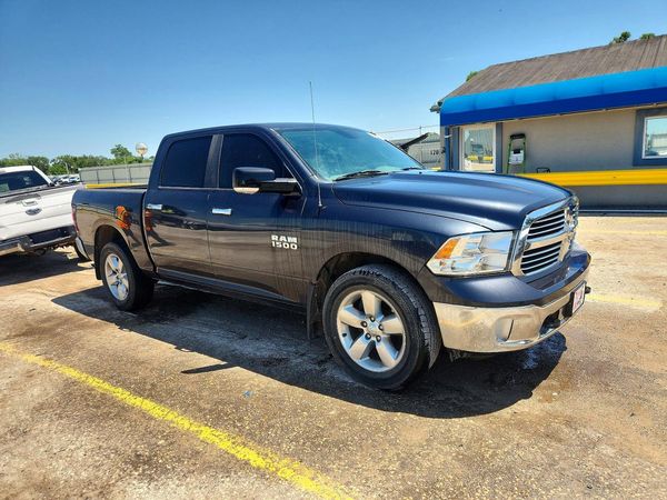 2015 RAM 1500 SLT