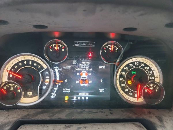 2015 RAM 1500 SLT