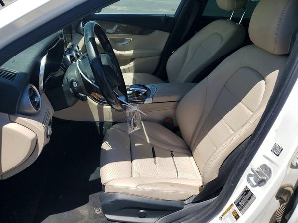 2015 MERCEDES-BENZ C Base