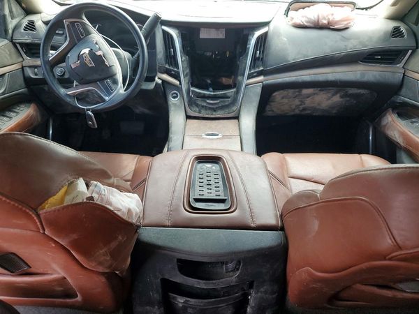 2016 CADILLAC ESCALADE ESV Luxury — CKPT