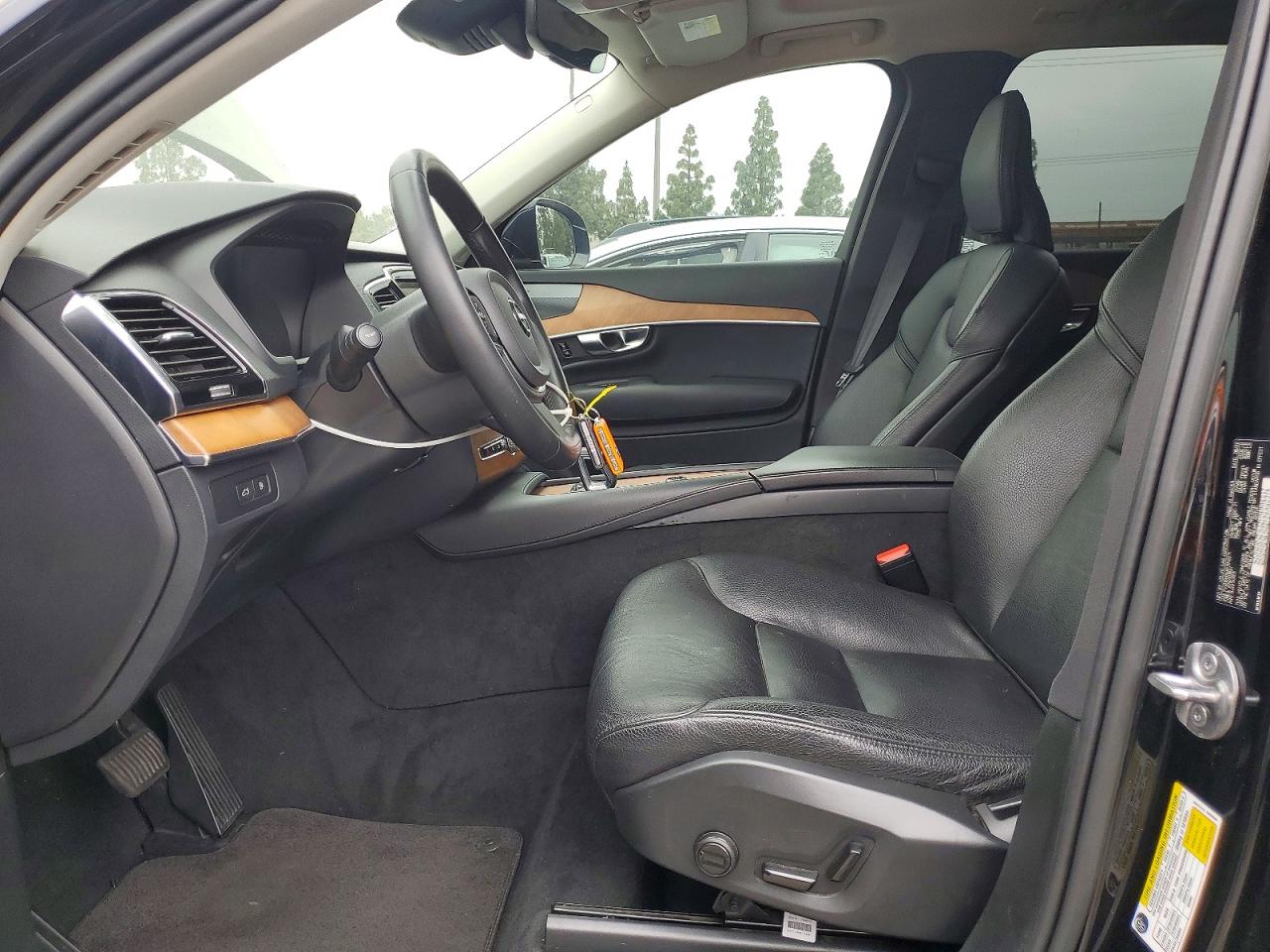 2023 VOLVO XC90 Plus Bright