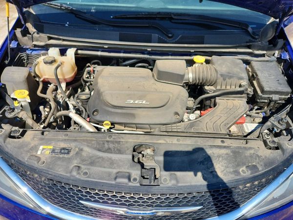2019 CHRYSLER PACIFICA Touring L Plus