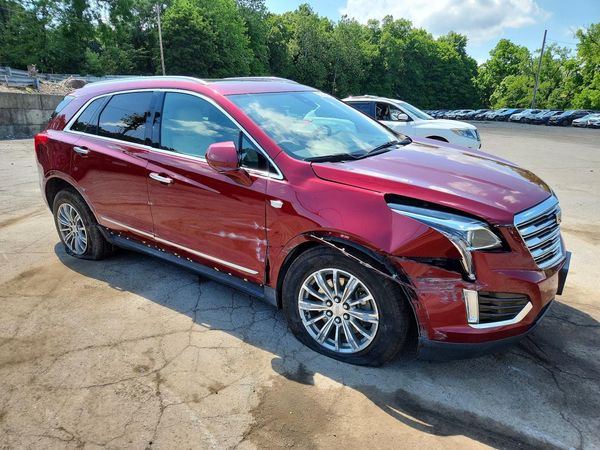 2018 CADILLAC XT5 Luxury