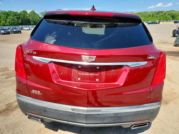 2018 CADILLAC XT5 Luxury