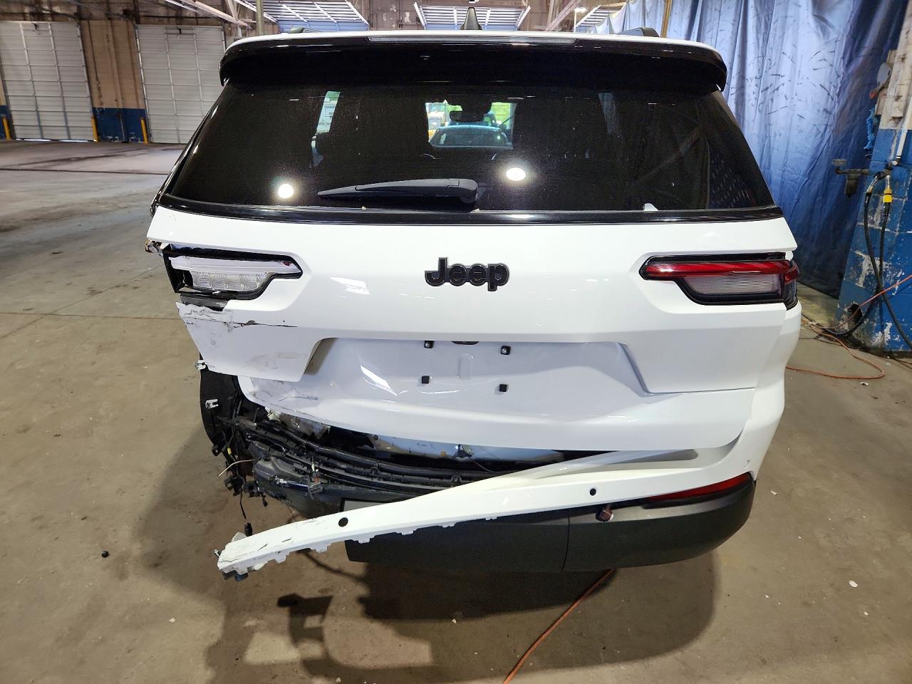 2023 JEEP GRAND CHEROKEE L LAREDO 4X4