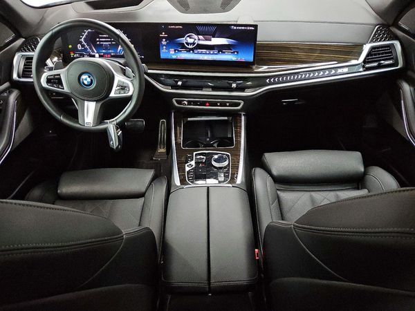 2025 BMW X5 xDrive50e