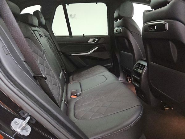 2025 BMW X5 xDrive50e
