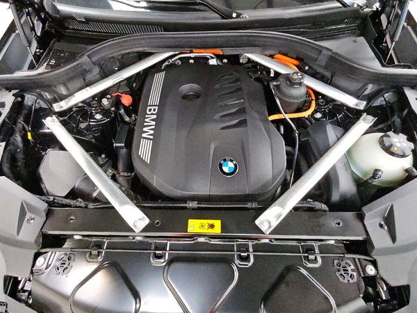 2025 BMW X5 xDrive50e